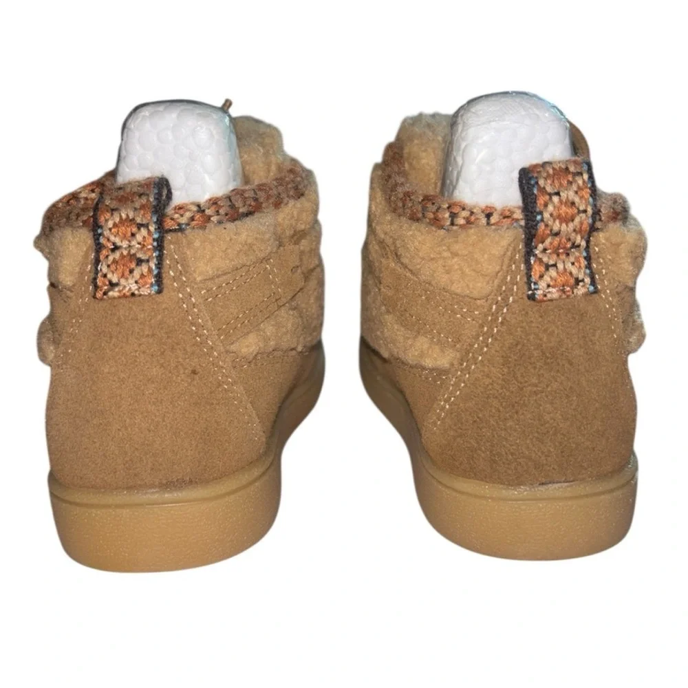 Zara kids Cozy Tan Boots - Picture 5 of 5